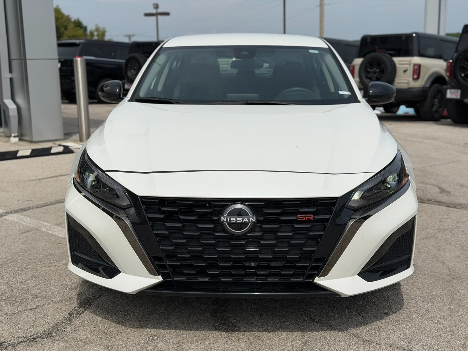 Used 2024 Nissan Altima SR with VIN 1N4BL4CV8RN427270 for sale in Kansas City