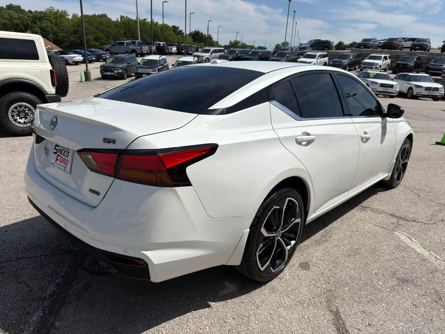 2024 Nissan Altima 2.5 SR