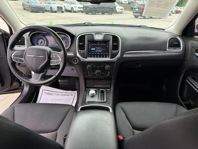 2019 Chrysler 300 Touring