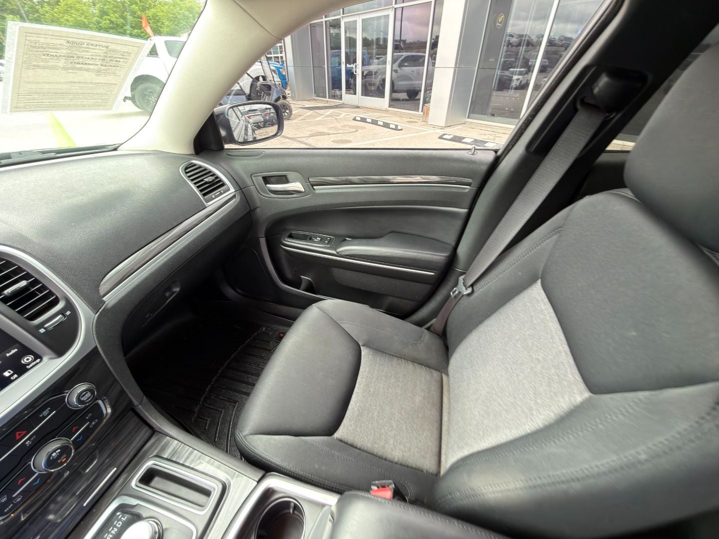 2019 Chrysler 300 Touring