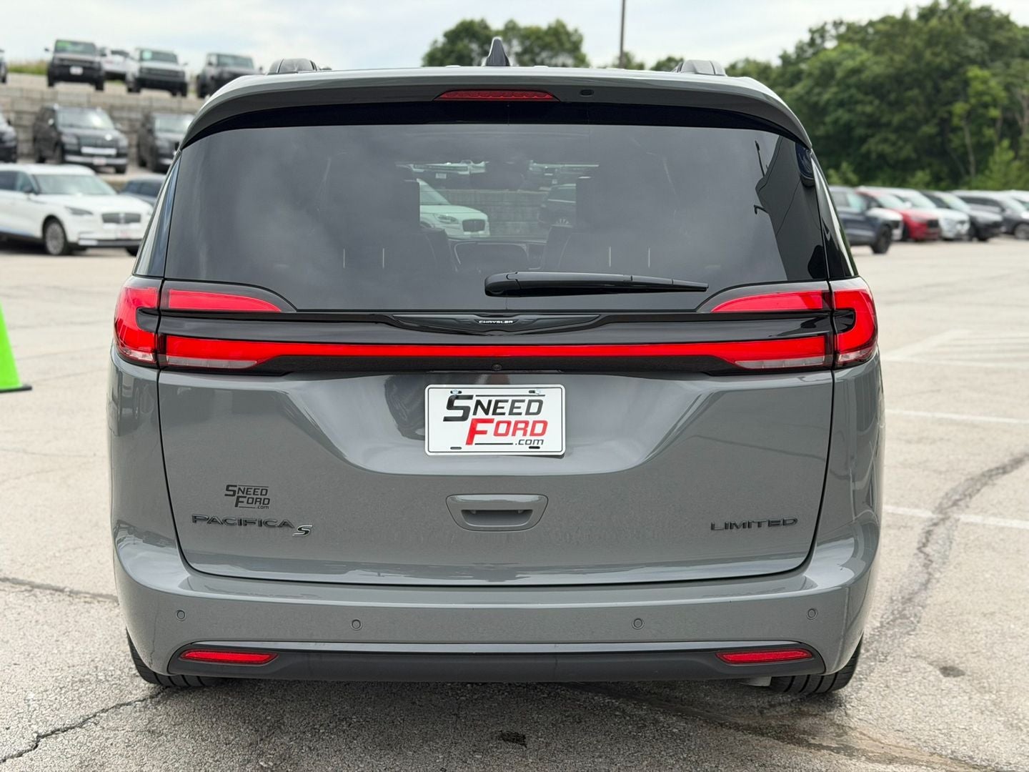 2025 Chrysler Pacifica Limited