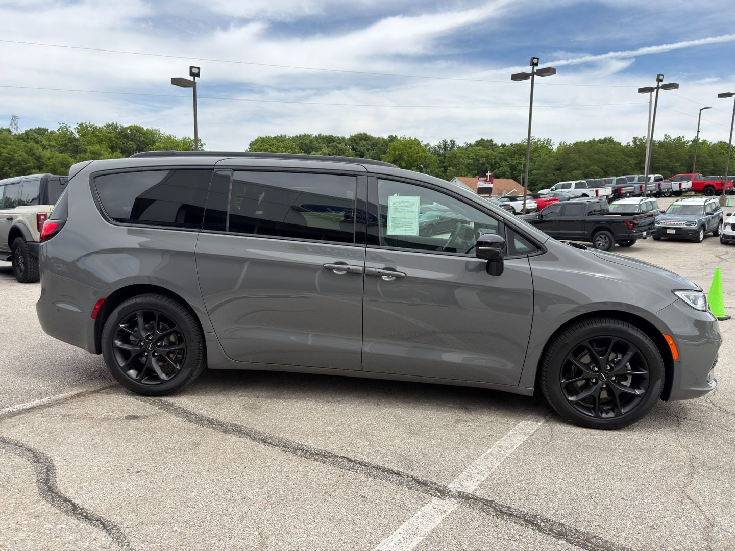 2025 Chrysler Pacifica Limited