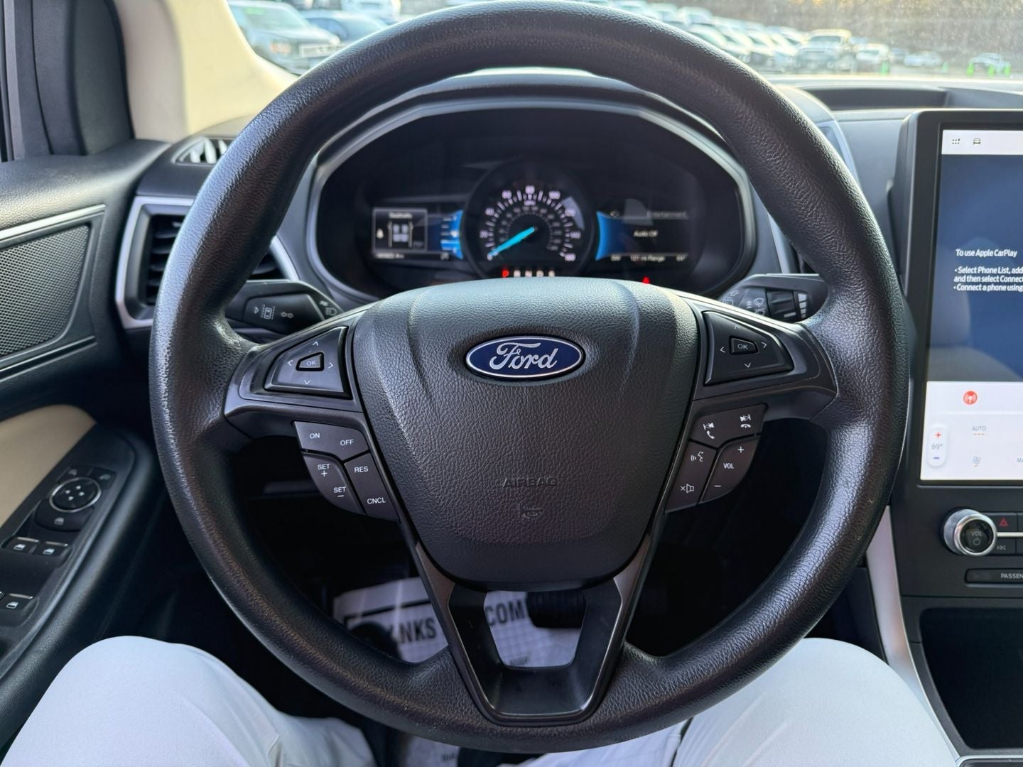 2022 Ford Edge SE