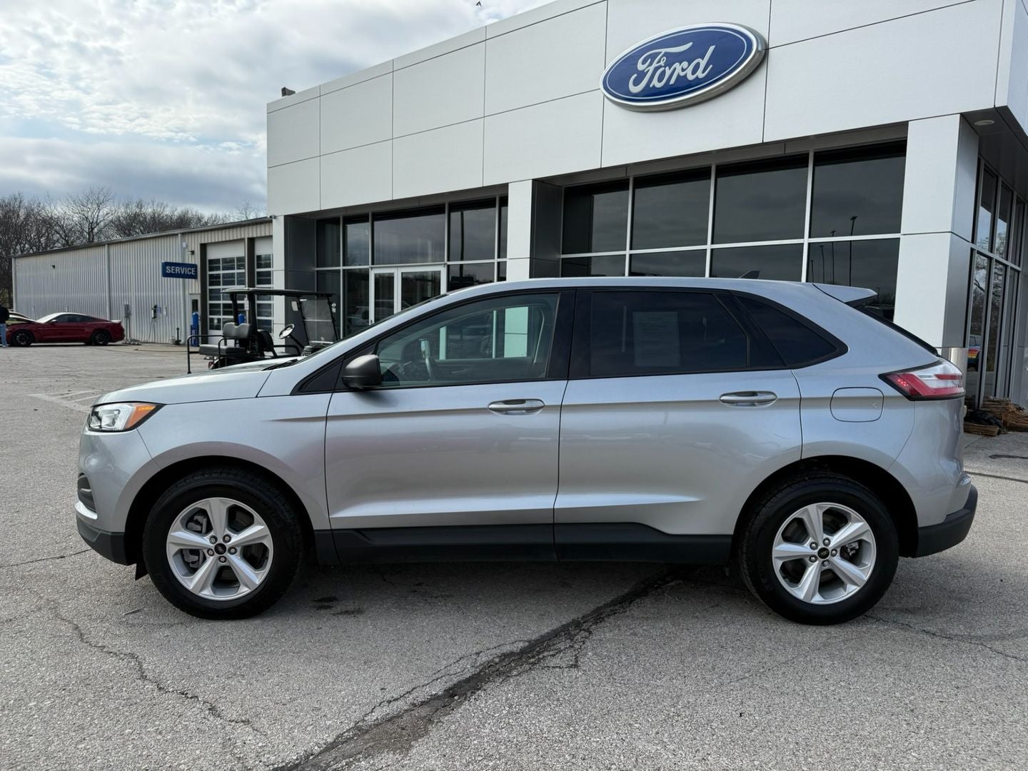2024 Ford Edge SE