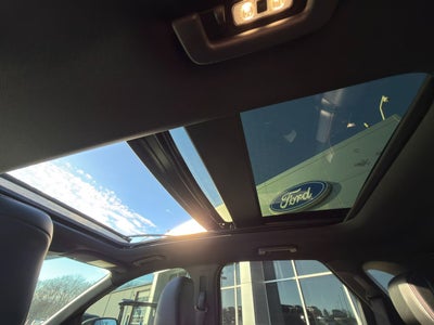 2022 Ford Edge ST-Line