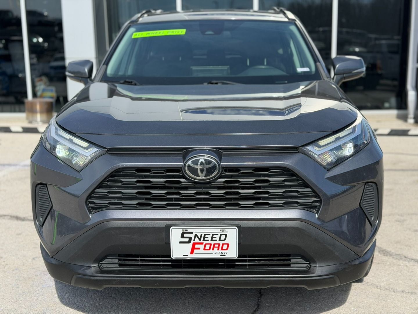 Used 2022 Toyota RAV4 XLE with VIN 2T3P1RFV3NC274185 for sale in Kansas City