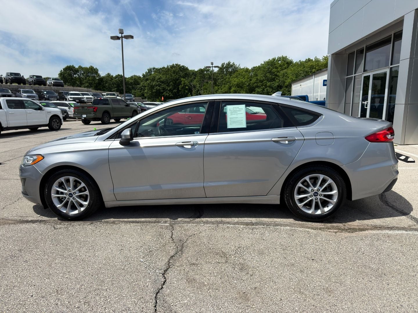 2020 Ford Fusion SE