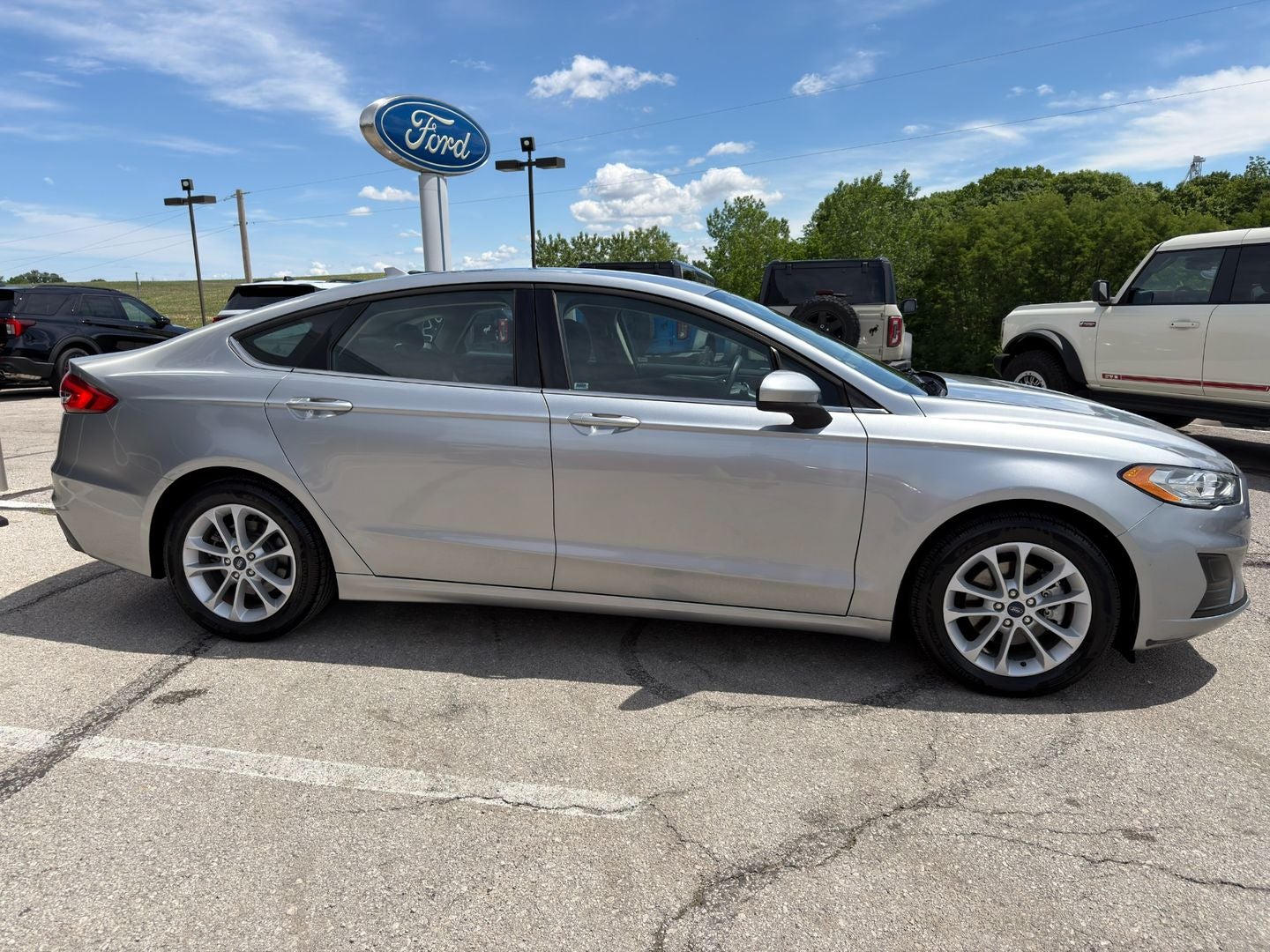 2020 Ford Fusion SE