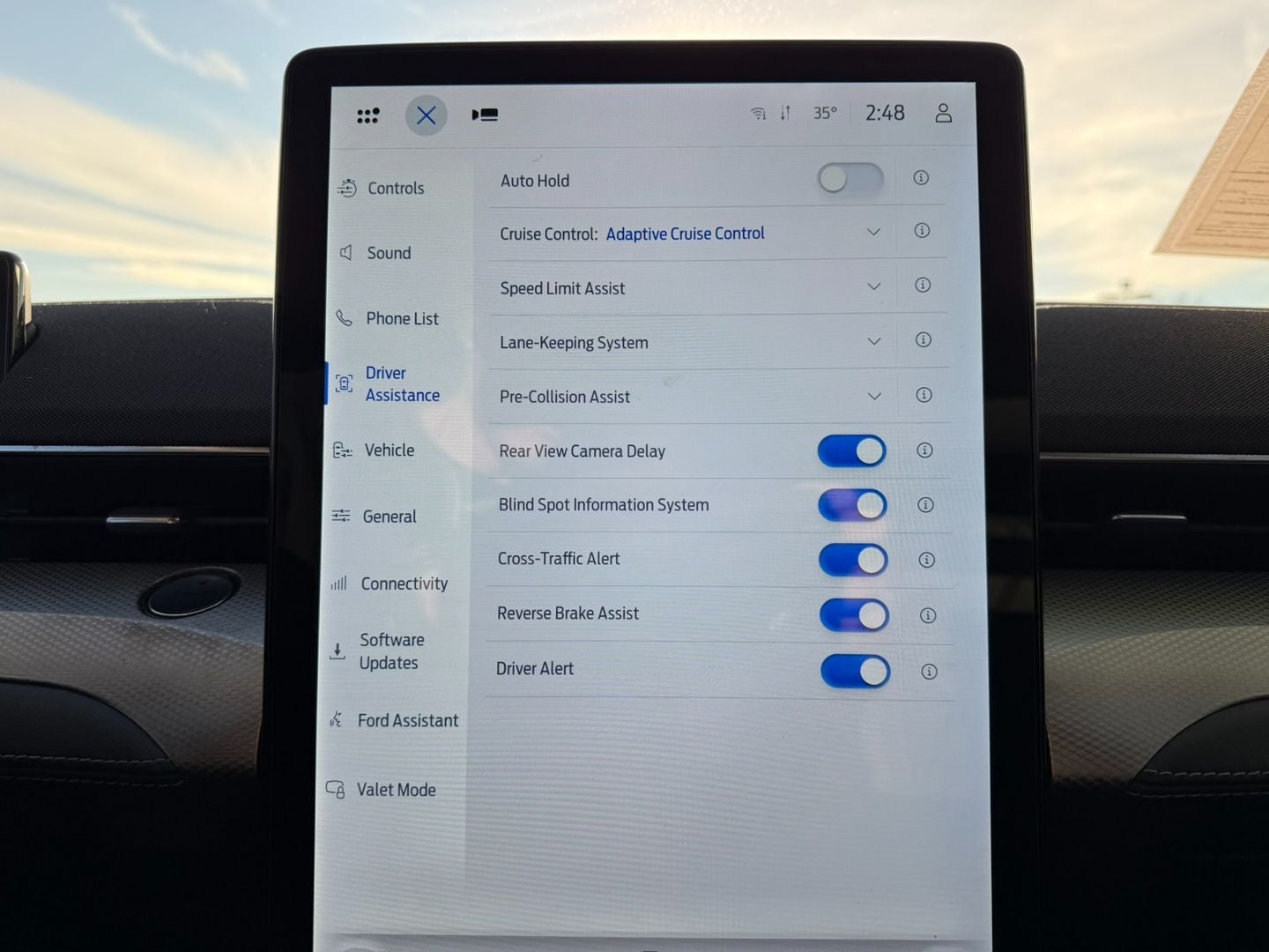 2022 Ford Mustang Mach-E California Route 1