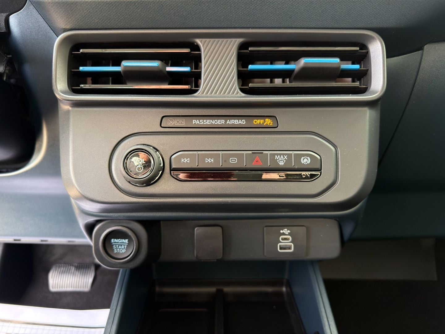 2025 Ford Maverick Lobo Standard