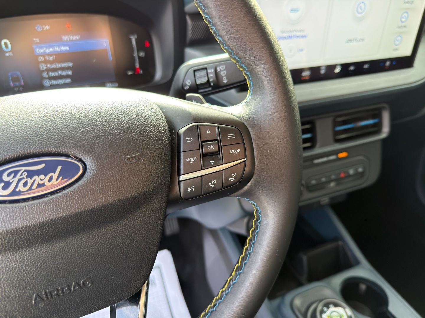 2025 Ford Maverick Lobo Standard