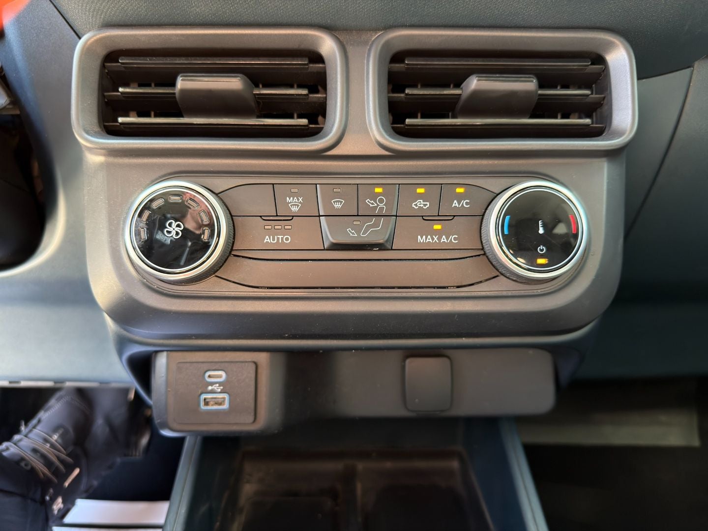 2024 Ford Maverick XL