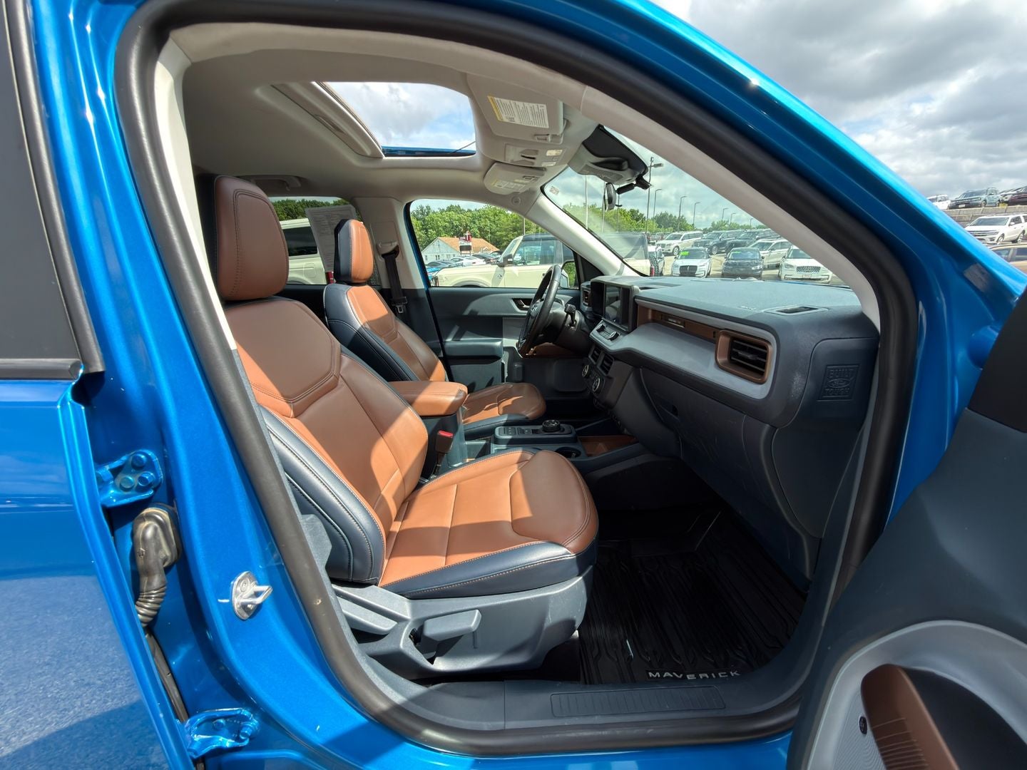2022 Ford Maverick Lariat Hybrid