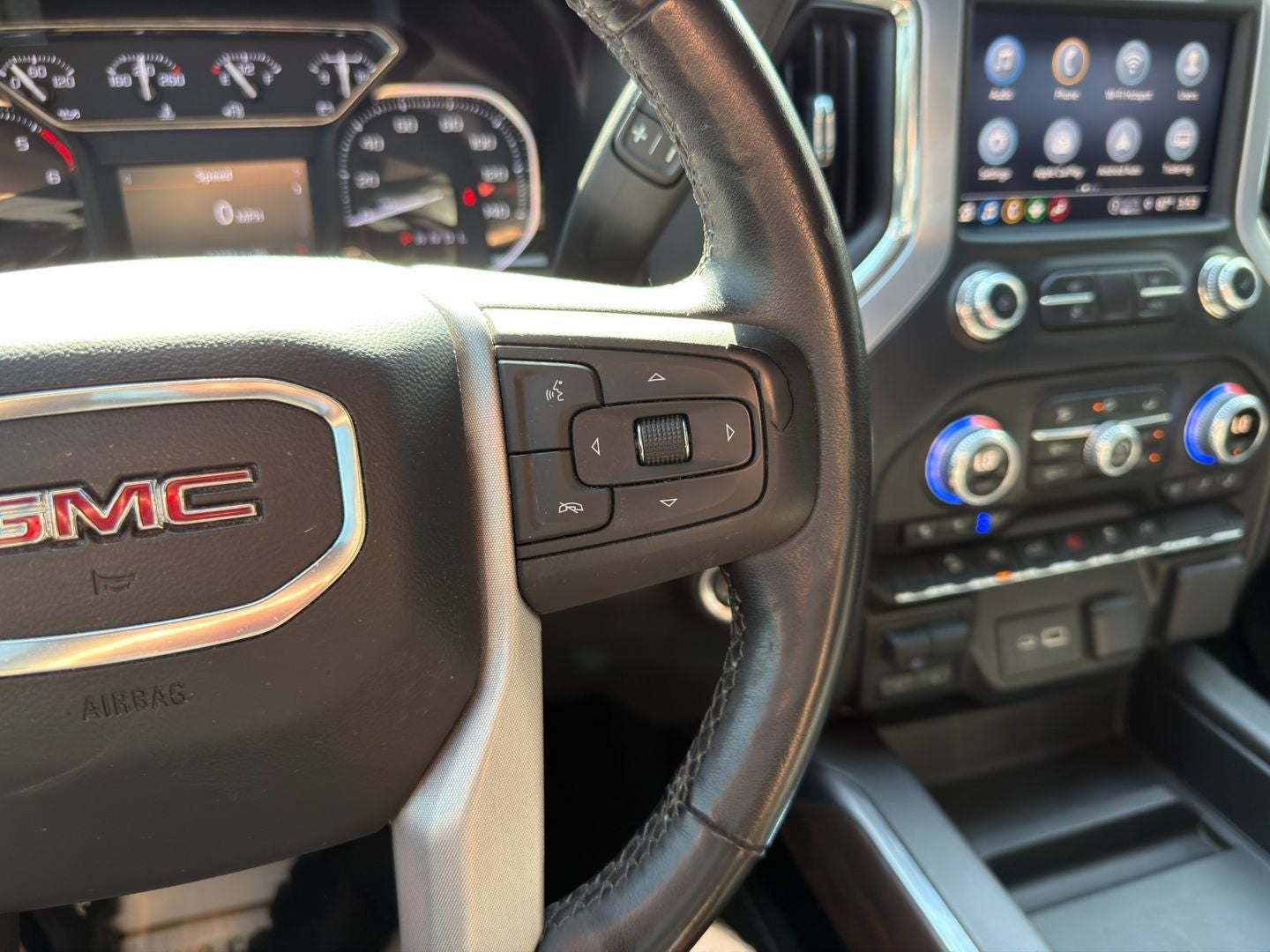 2021 GMC Sierra 1500 SLT
