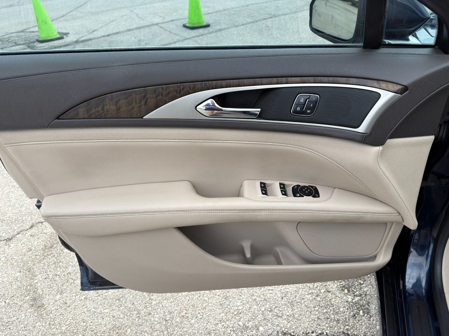 2017 Lincoln MKZ Select