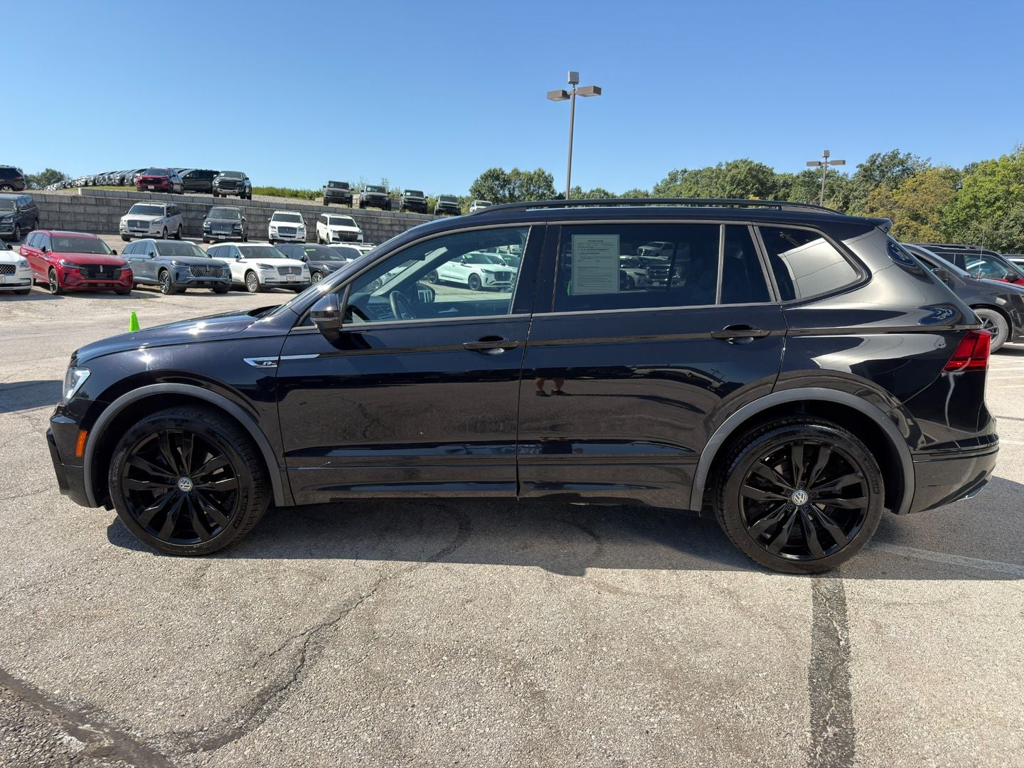 2021 Volkswagen Tiguan SE R-Line Black