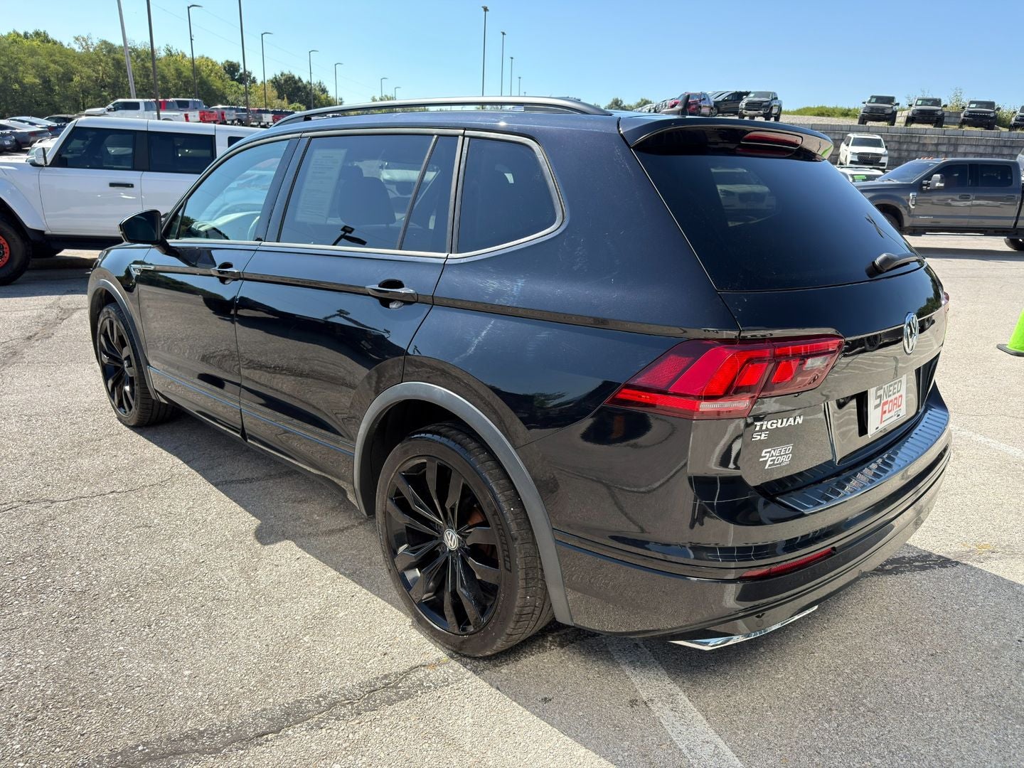 2021 Volkswagen Tiguan SE R-Line Black