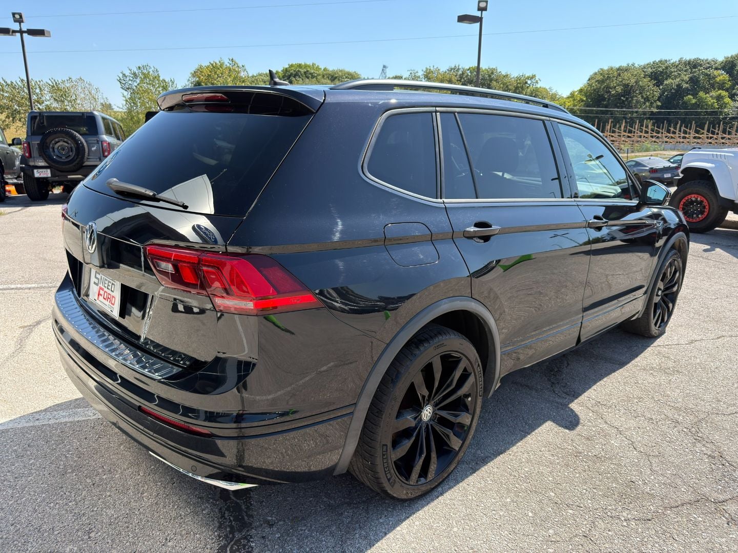 2021 Volkswagen Tiguan SE R-Line Black