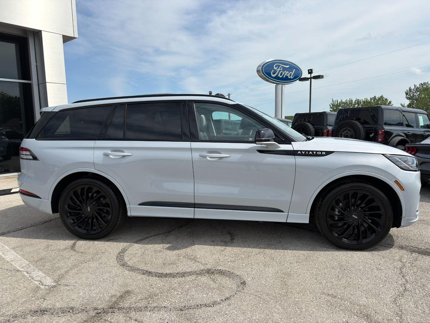 2025 Lincoln Aviator Reserve