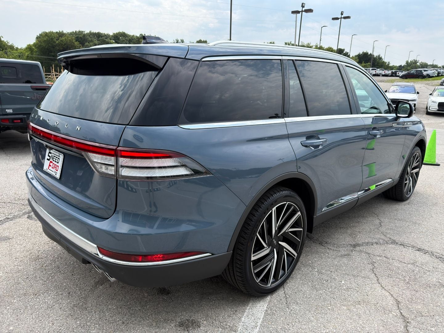 2025 Lincoln Aviator Reserve