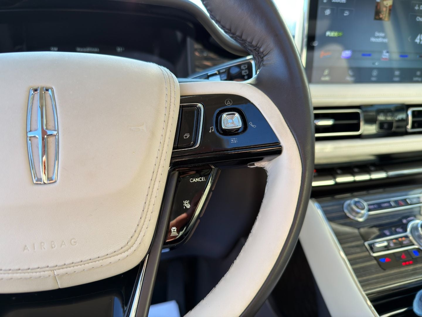 2022 Lincoln Aviator Black Label