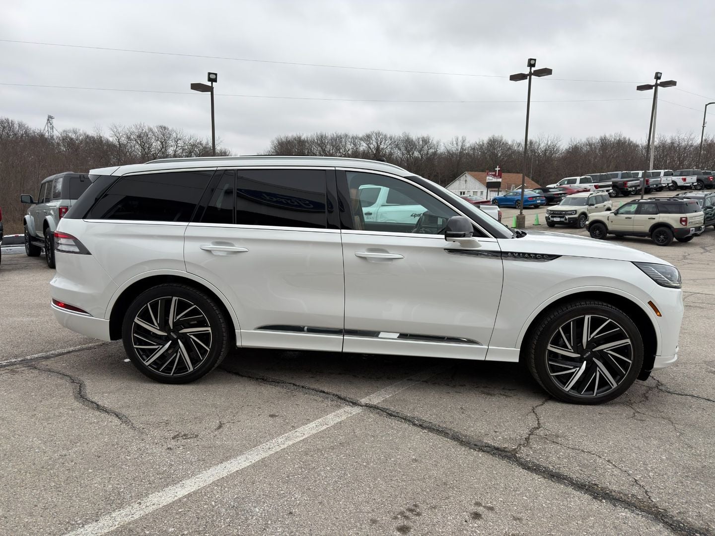 2025 Lincoln Aviator Black Label