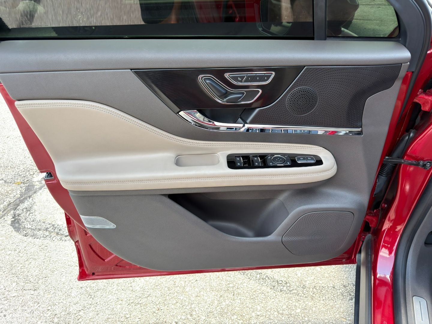2023 Lincoln Corsair Standard