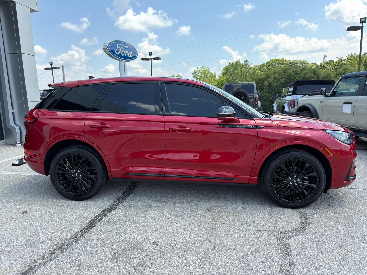2023 Lincoln Corsair Standard