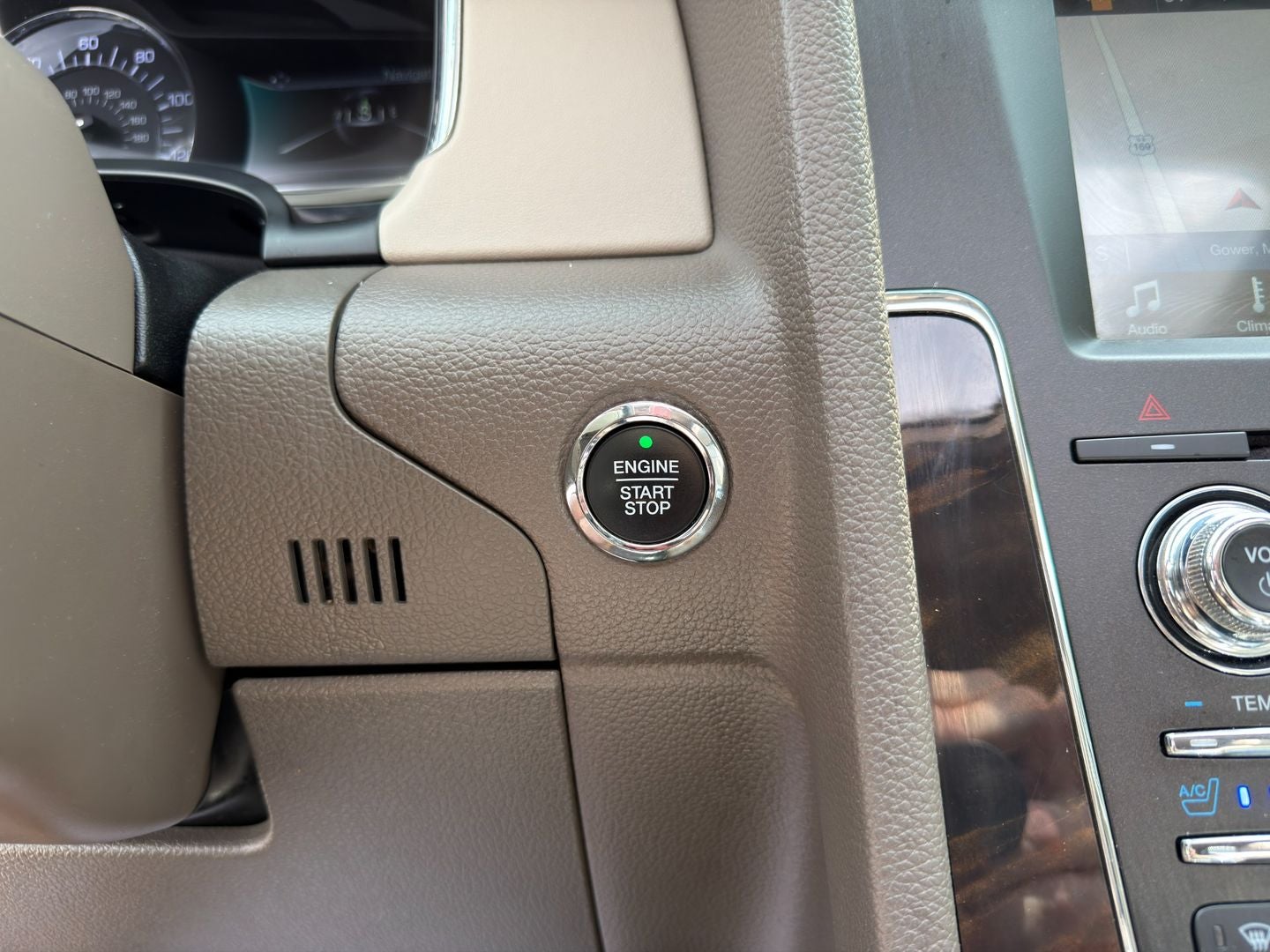 2017 Lincoln Navigator Select