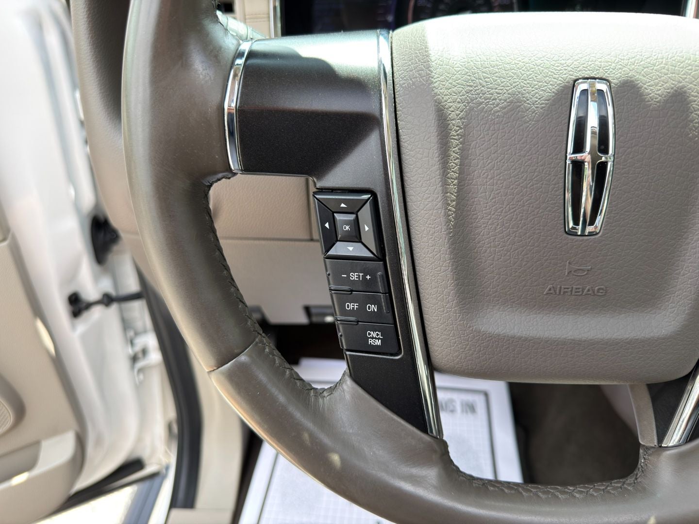 2017 Lincoln Navigator Select