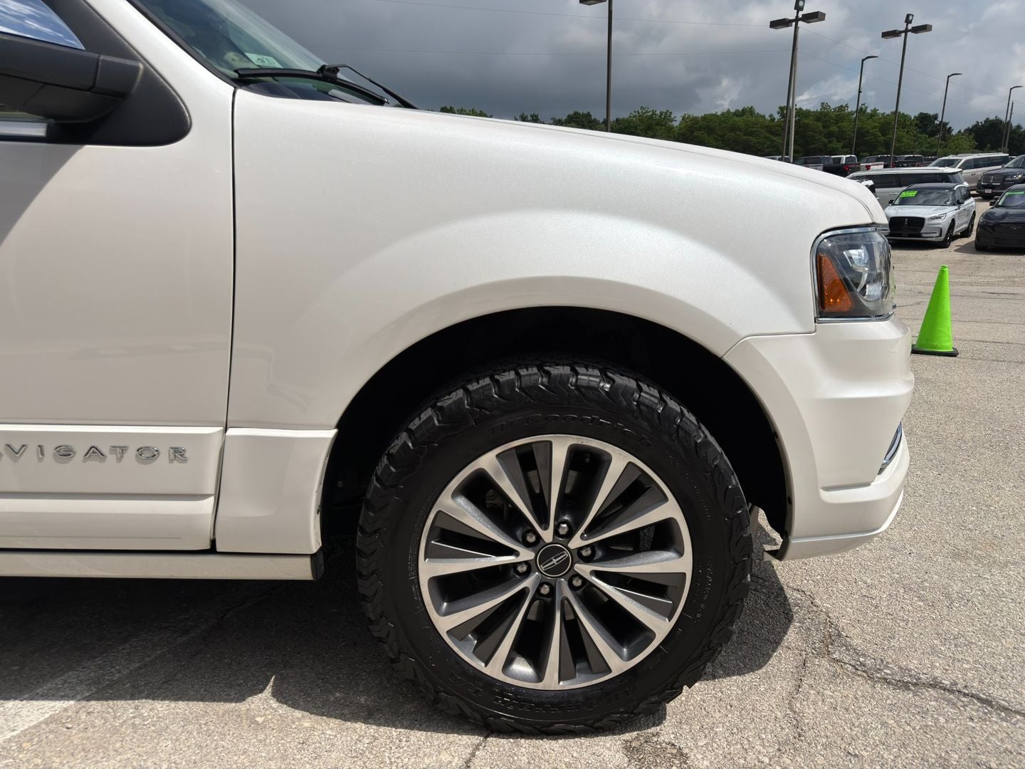 2017 Lincoln Navigator Select