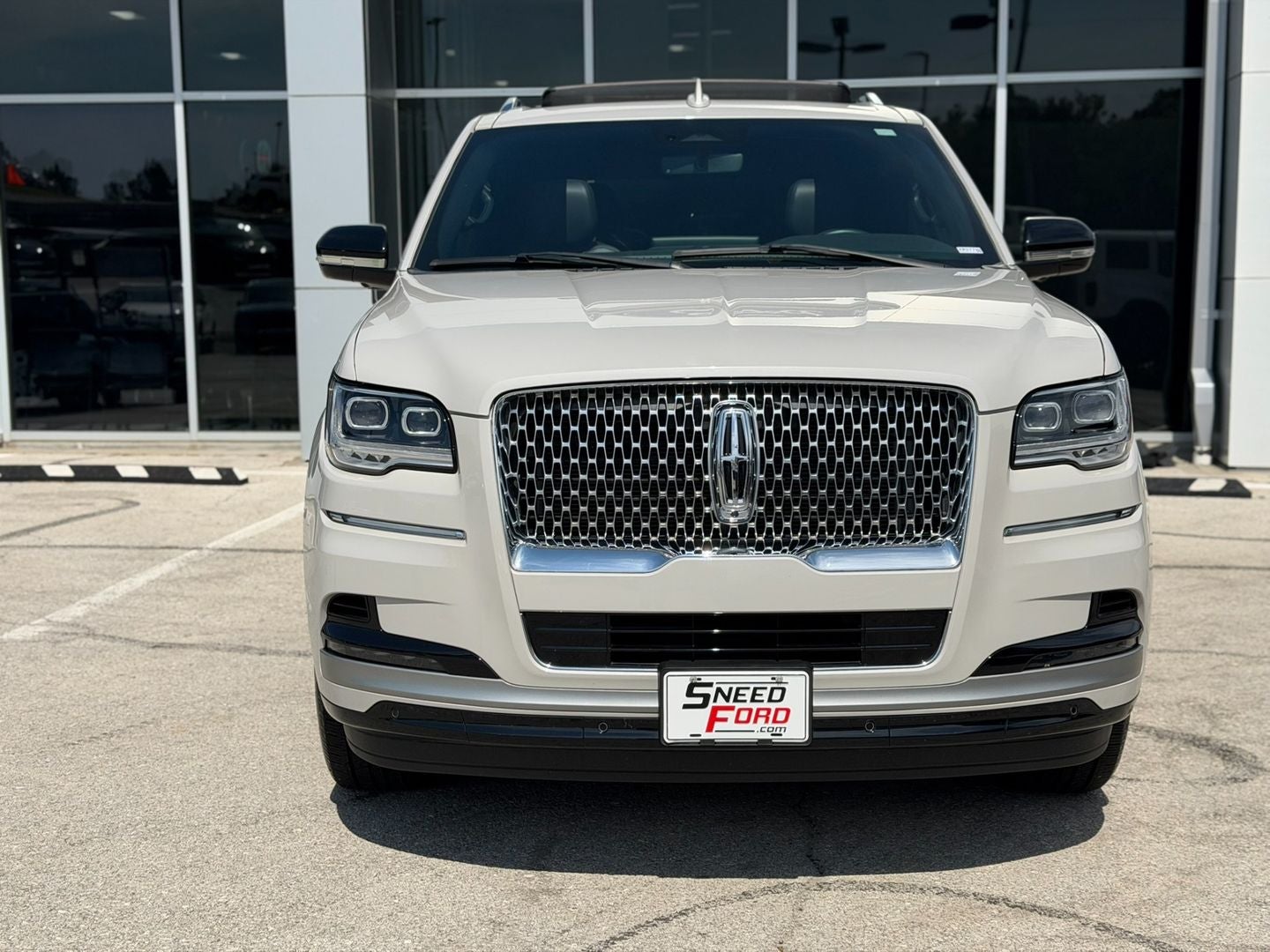 Used 2024 Lincoln Navigator Premiere with VIN 5LMJJ2NG1REL14607 for sale in Kansas City