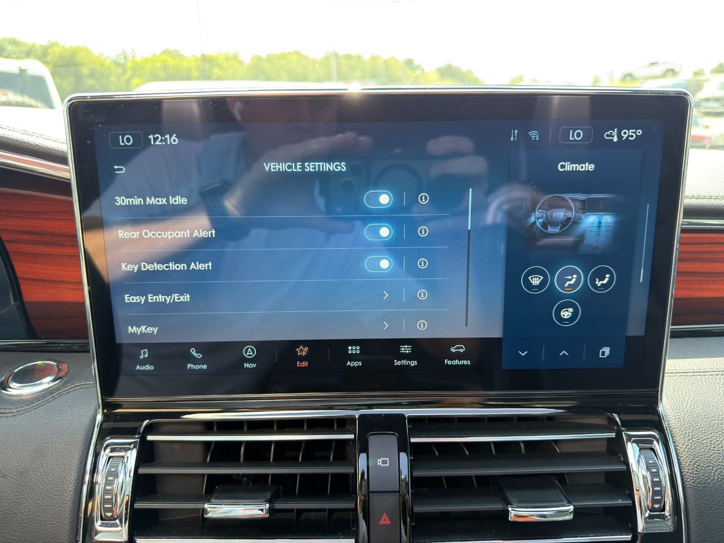 2024 Lincoln Navigator Premiere