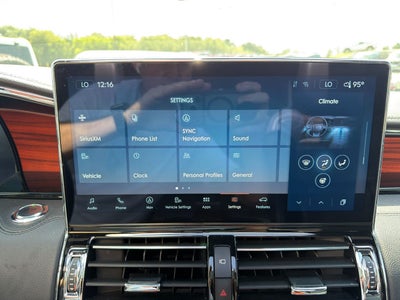 2024 Lincoln Navigator Premiere