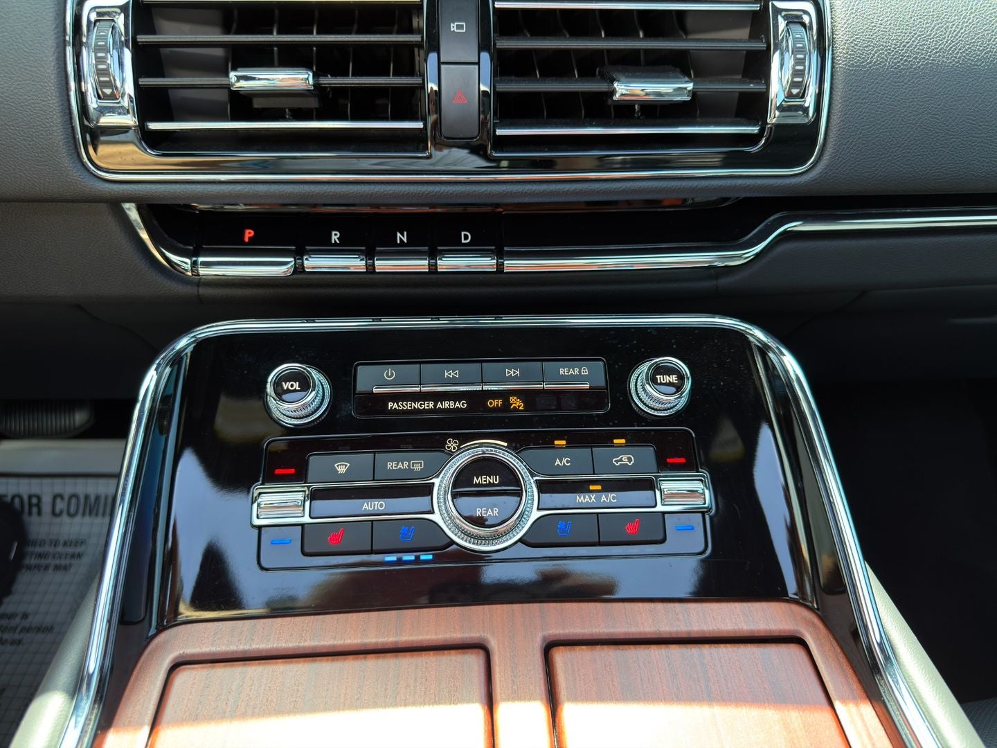 2024 Lincoln Navigator Premiere