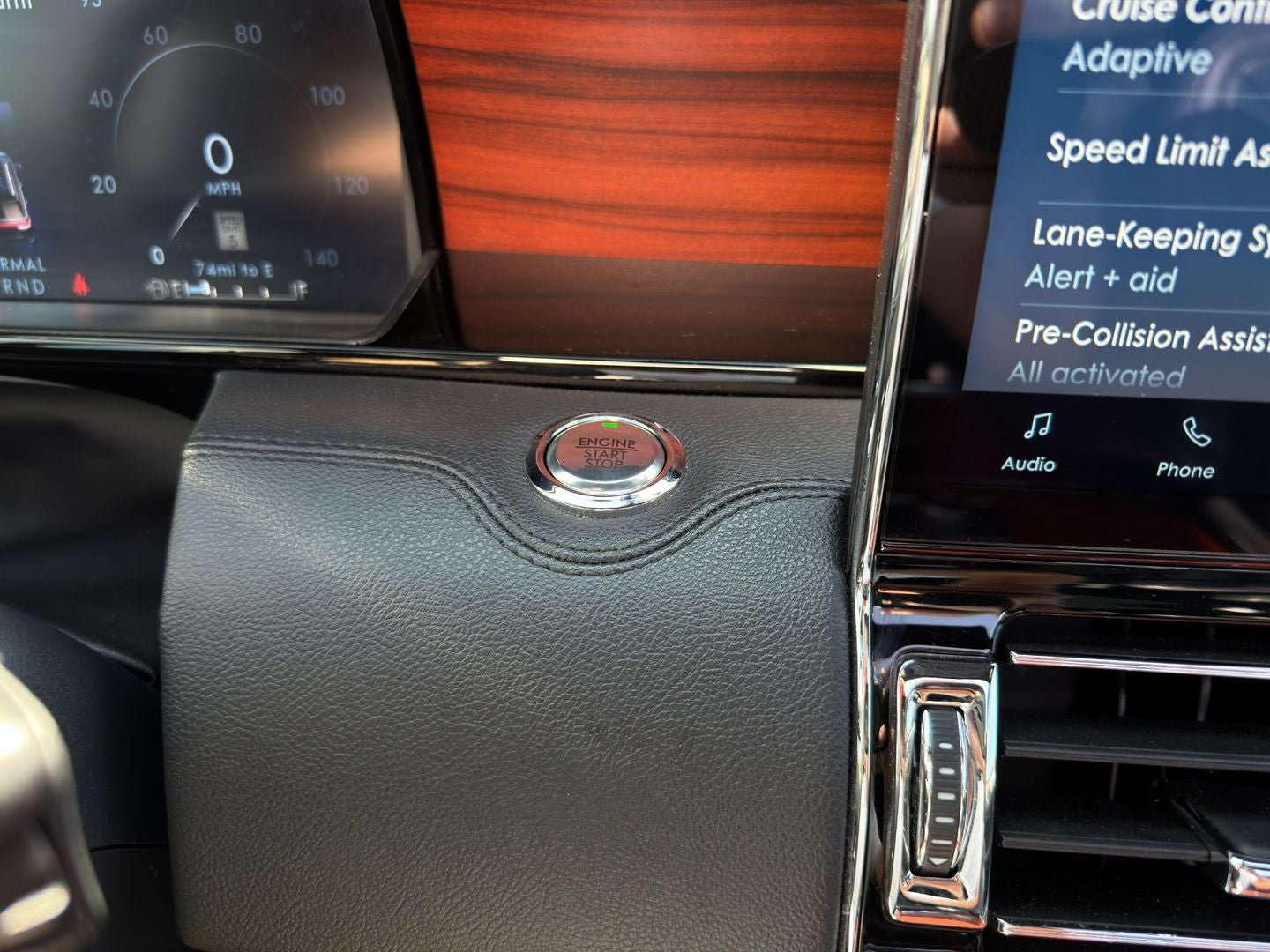 2024 Lincoln Navigator Premiere