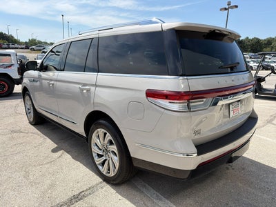 2024 Lincoln Navigator Premiere