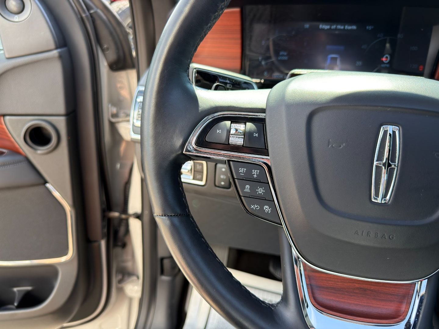 2024 Lincoln Navigator Premiere