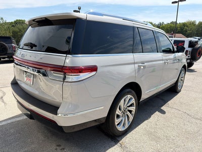 2024 Lincoln Navigator Premiere