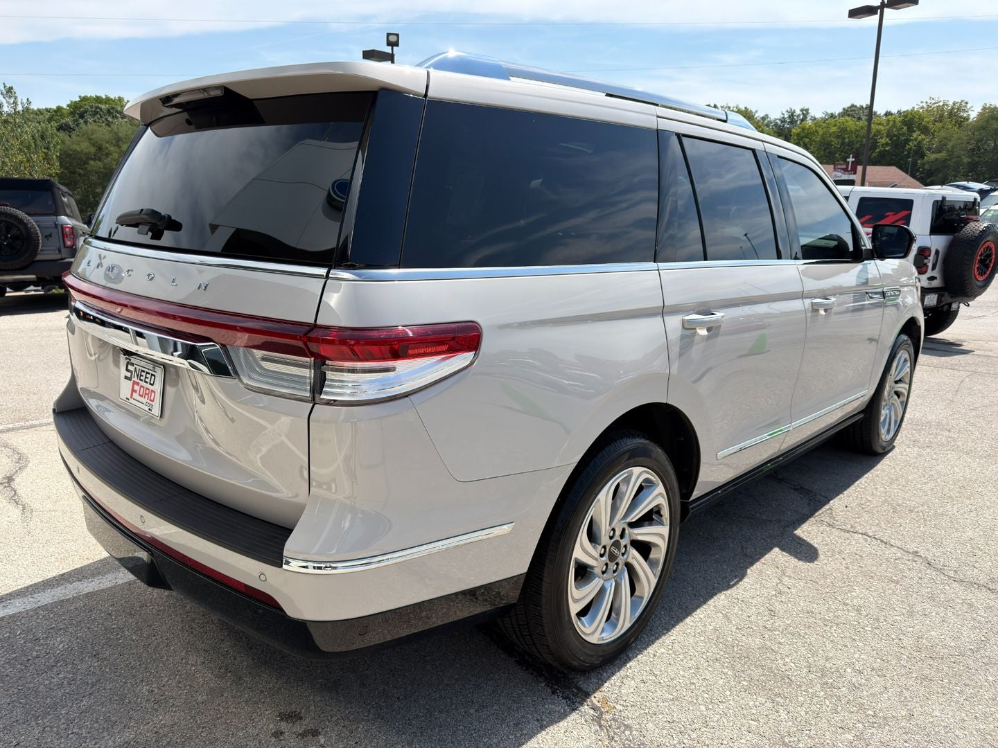 2024 Lincoln Navigator Premiere