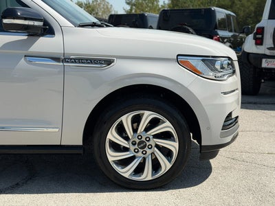2024 Lincoln Navigator Premiere