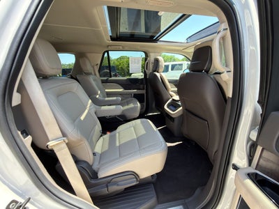 2024 Lincoln Navigator Premiere