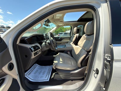 2024 Lincoln Navigator Premiere