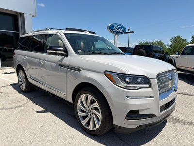 2024 Lincoln Navigator Premiere