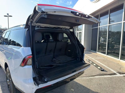 2025 Lincoln Navigator Black Label