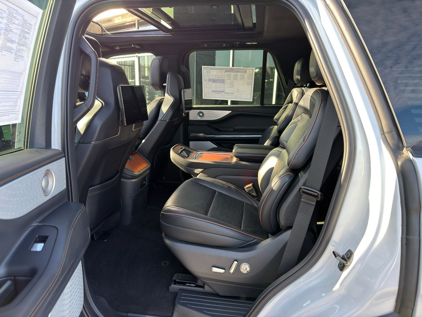 2025 Lincoln Navigator Black Label