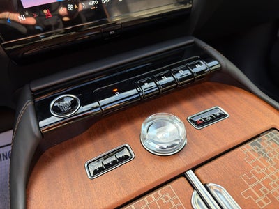 2025 Lincoln Navigator Black Label