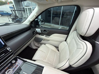 2023 Lincoln Navigator Black Label