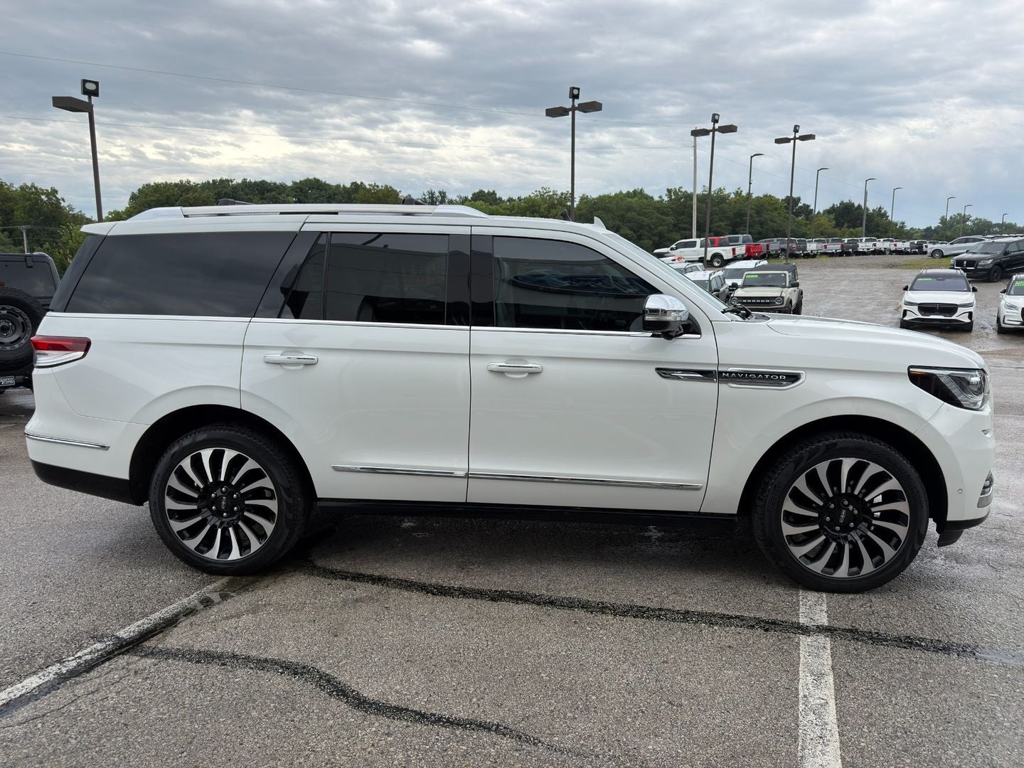 2023 Lincoln Navigator Black Label