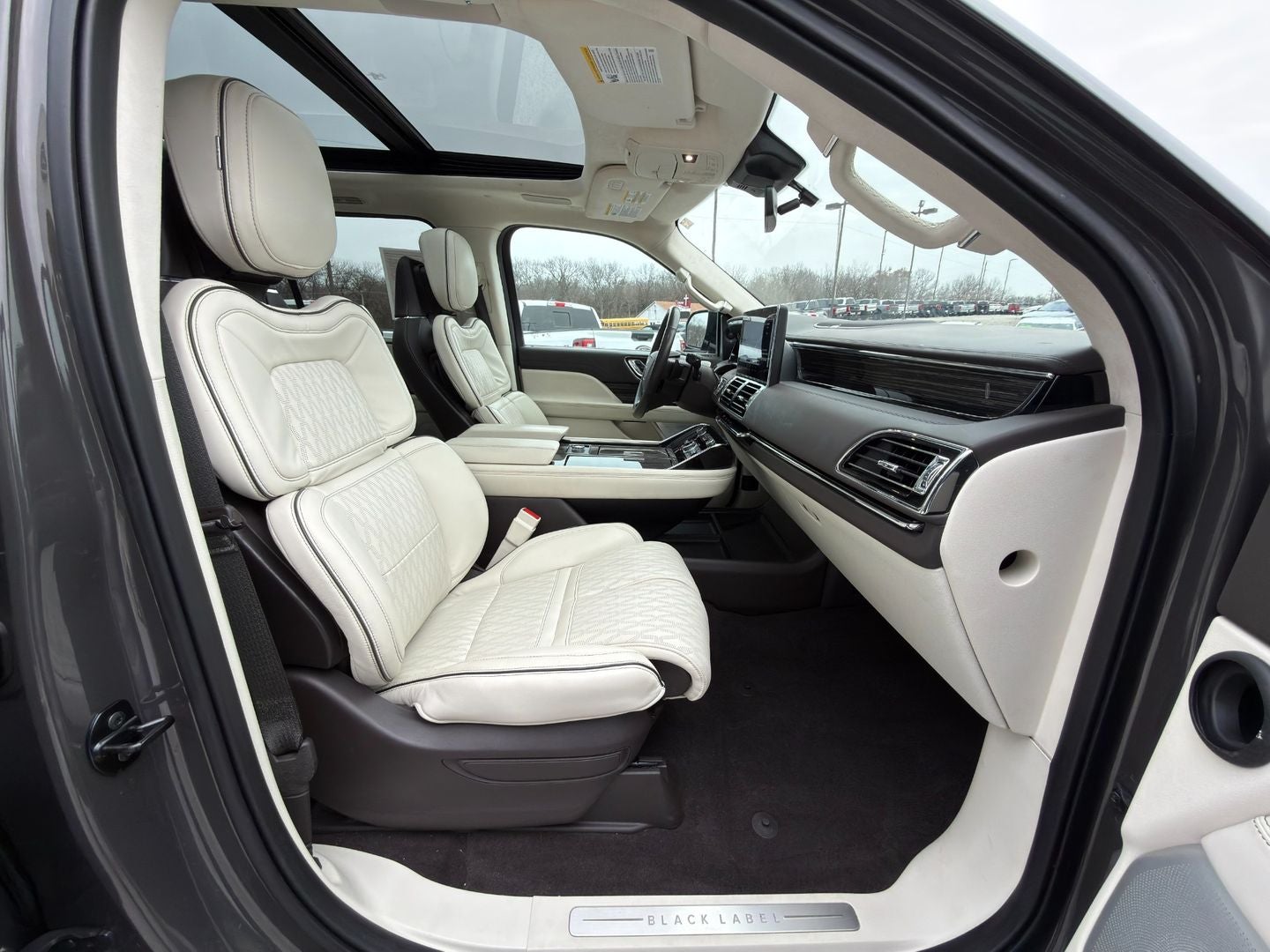 2023 Lincoln Navigator Black Label